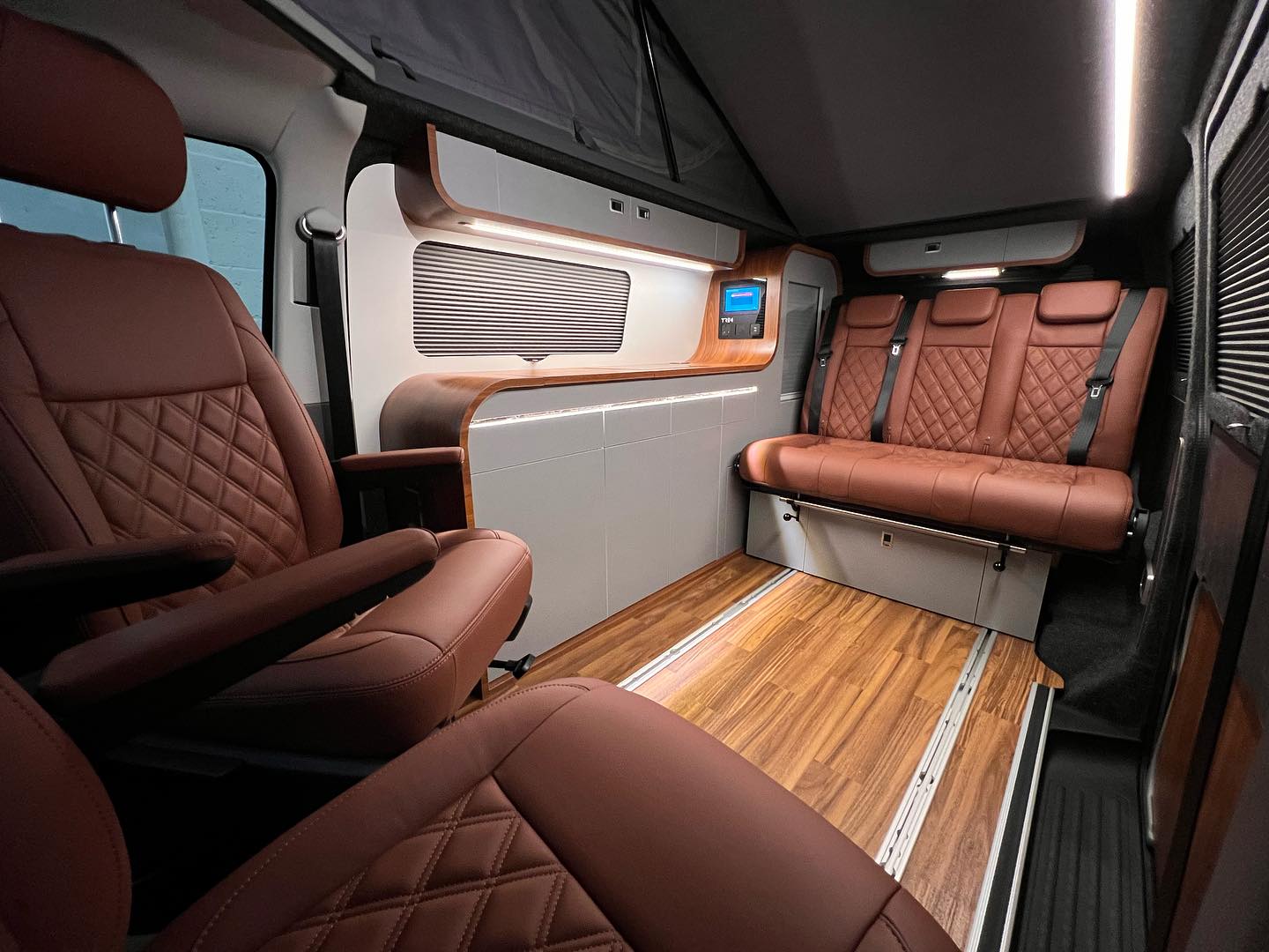 VW Transporter T6.1 Infinity SWB - OX RV